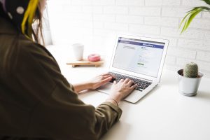 Поповнення рекламного акаунта Facebook: ліміти НБУ, податки та професійні рішення для бізнесу